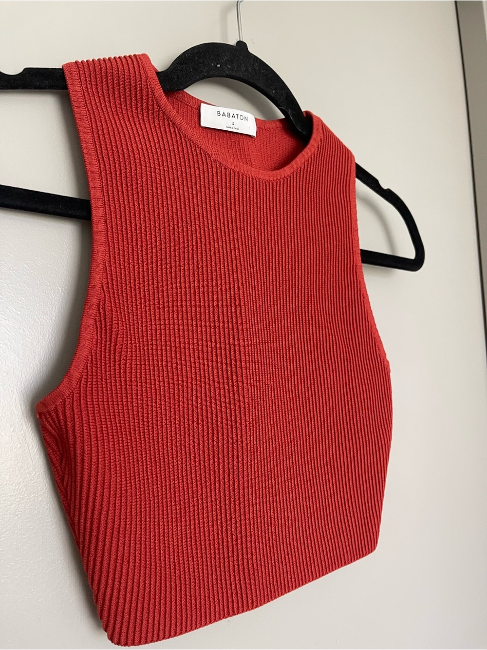 Babaton Ribbed Cropped Tank - Picture 3 of 5